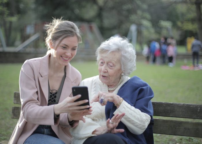 Digital Fortresses: Seniors and the Art of Privacy Protection in Today’s World